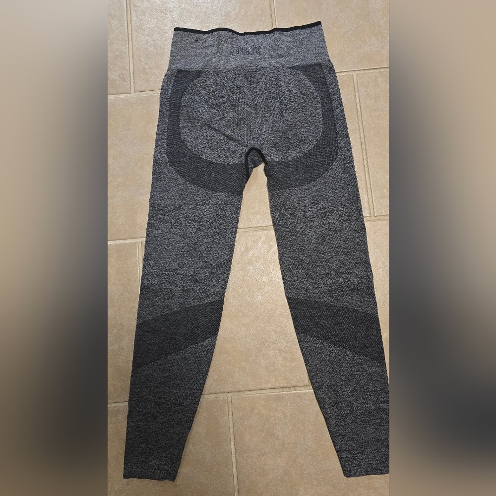 Victoria's Secret PINK Seamless Black and Gray Leggings